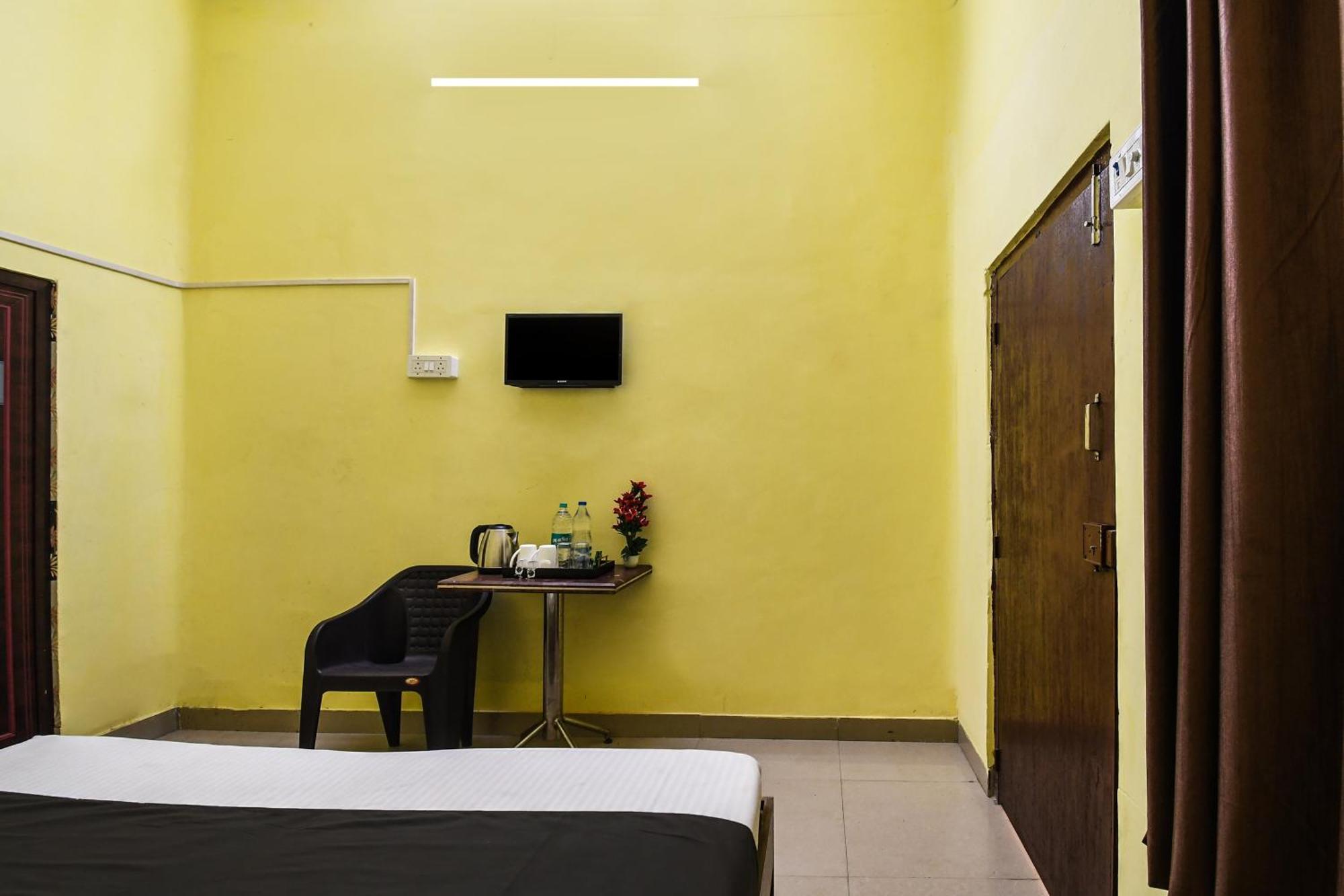 Oyo Heritage Inn Guest House Calcutta Exteriör bild