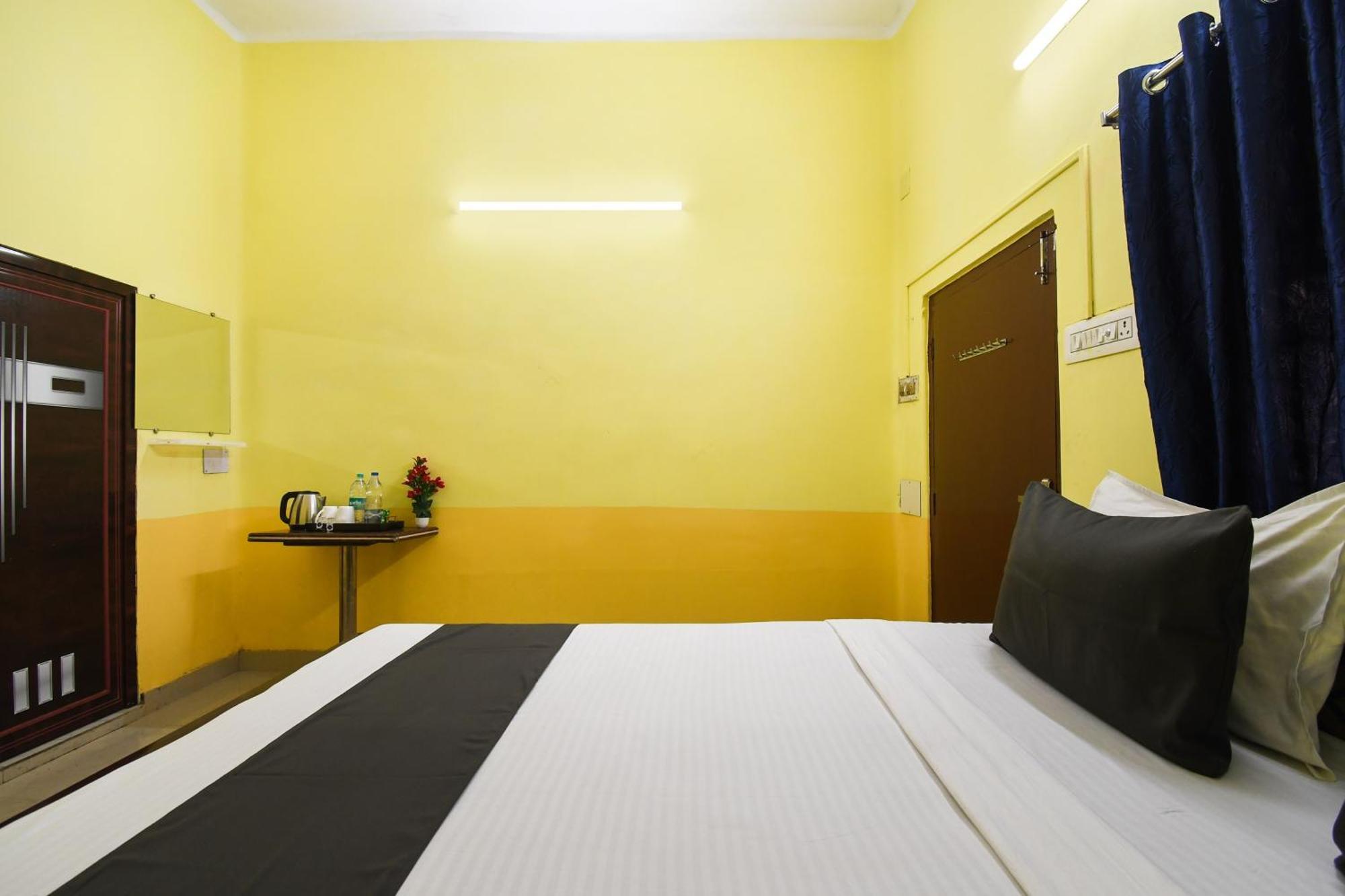 Oyo Heritage Inn Guest House Calcutta Exteriör bild